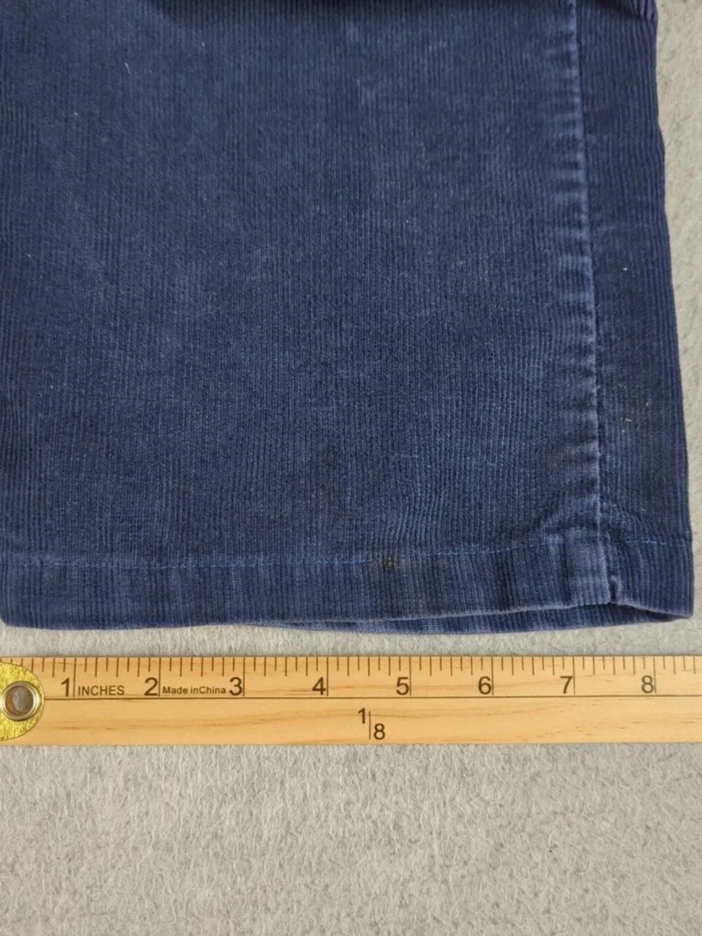 Levi’s 505 Corduroy Pants Men's 36x30 (Actual 36x25) Regular Fit Straight Leg